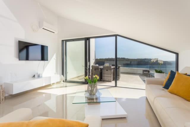 Luxury Apartment Anto With Sea View And Balcony Banjole Exterior photo