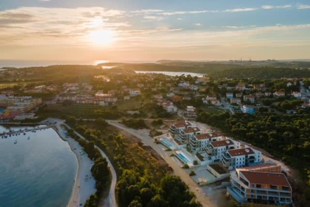 Luxury Apartment Anto With Sea View And Balcony Banjole Exterior photo